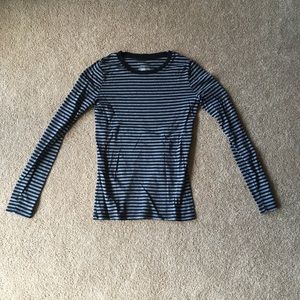Merona medium black and grey long sleeve shirt